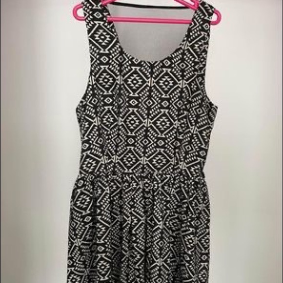 Forever 21 size medium dress - Picture 1 of 3